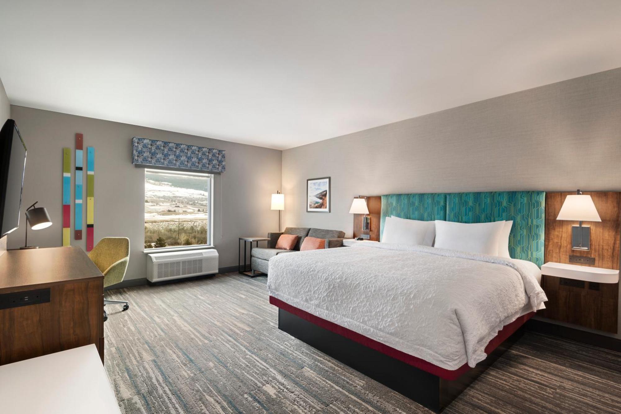 Hampton Inn & Suites Kelowna, British Columbia, Canada Ngoại thất bức ảnh