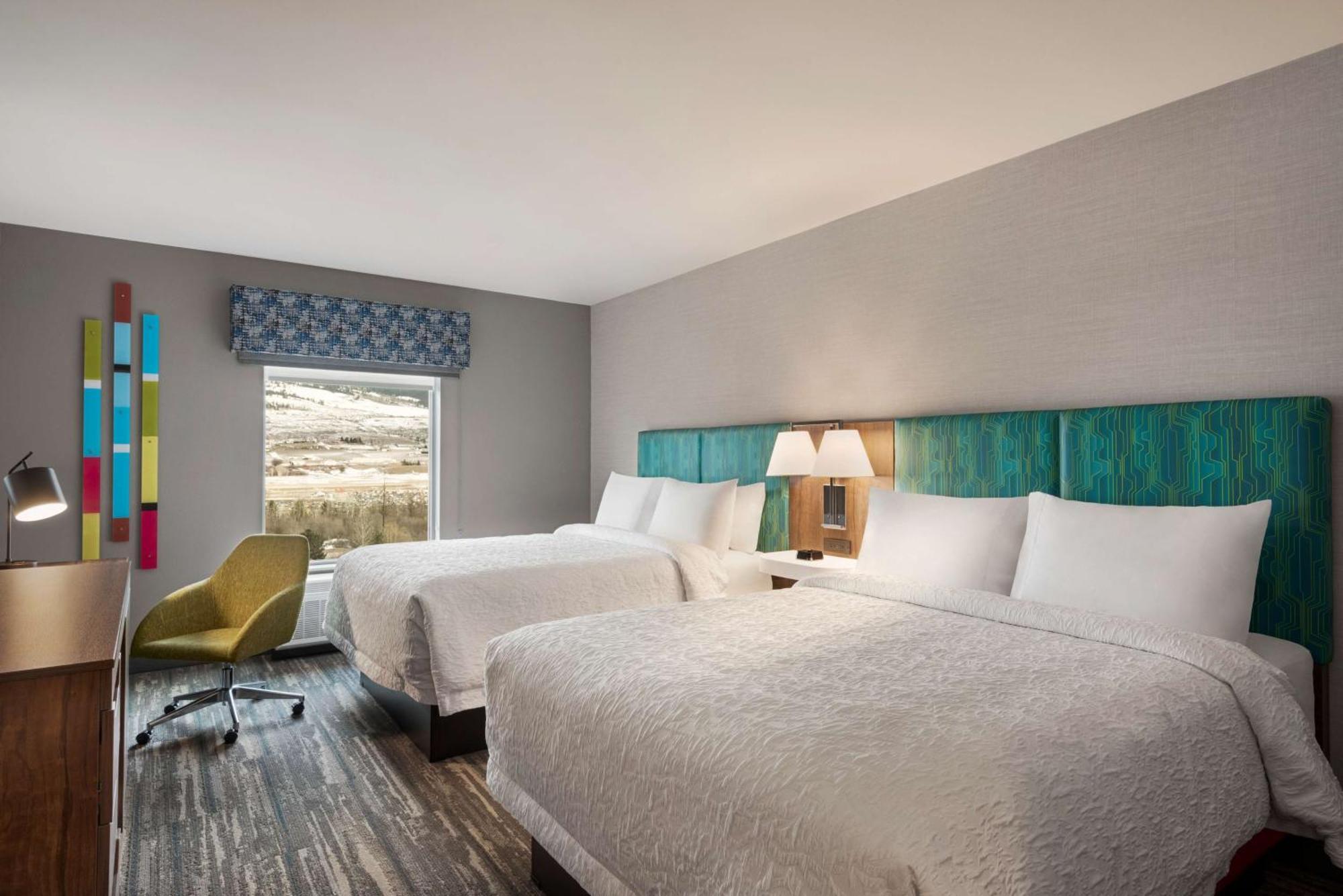 Hampton Inn & Suites Kelowna, British Columbia, Canada Ngoại thất bức ảnh