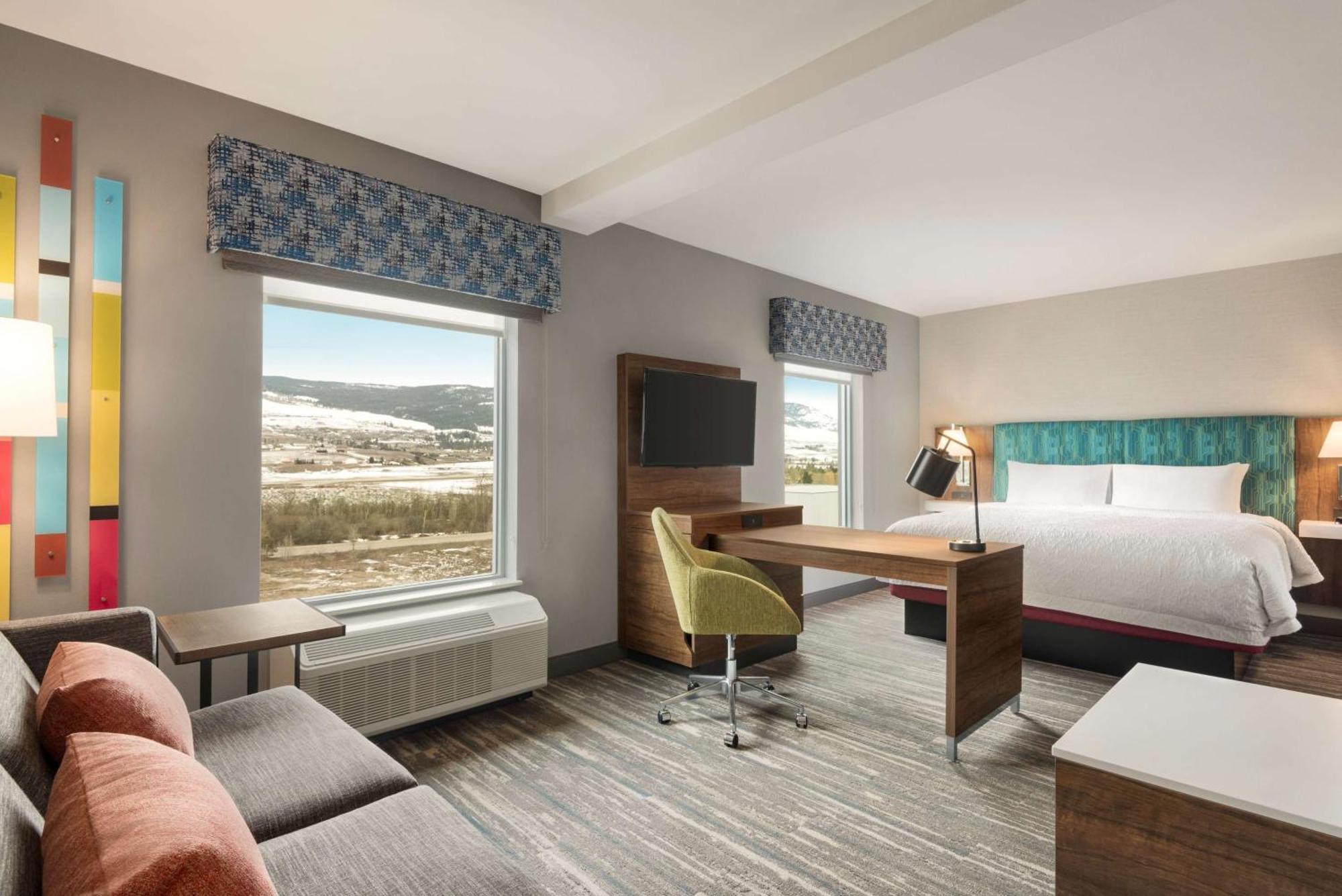 Hampton Inn & Suites Kelowna, British Columbia, Canada Ngoại thất bức ảnh
